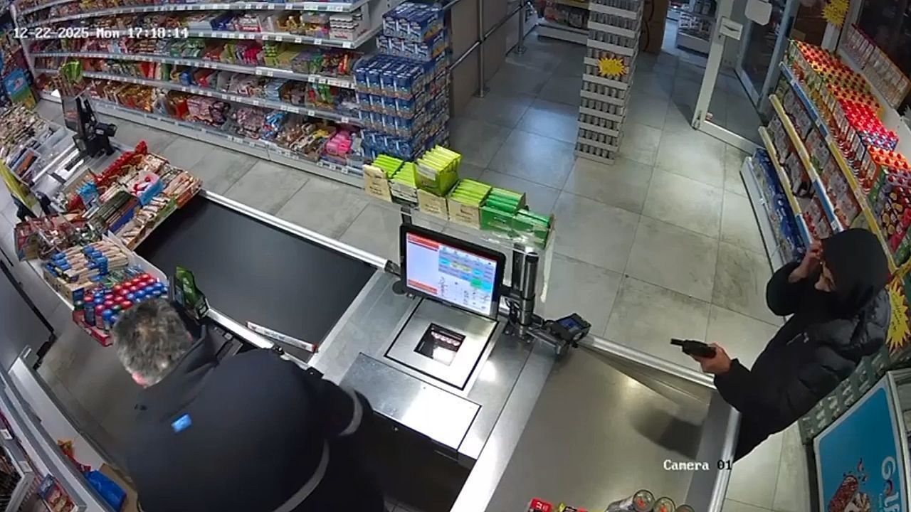 Shopkeeper intervenes in armed robbery attempt in the Netherlands