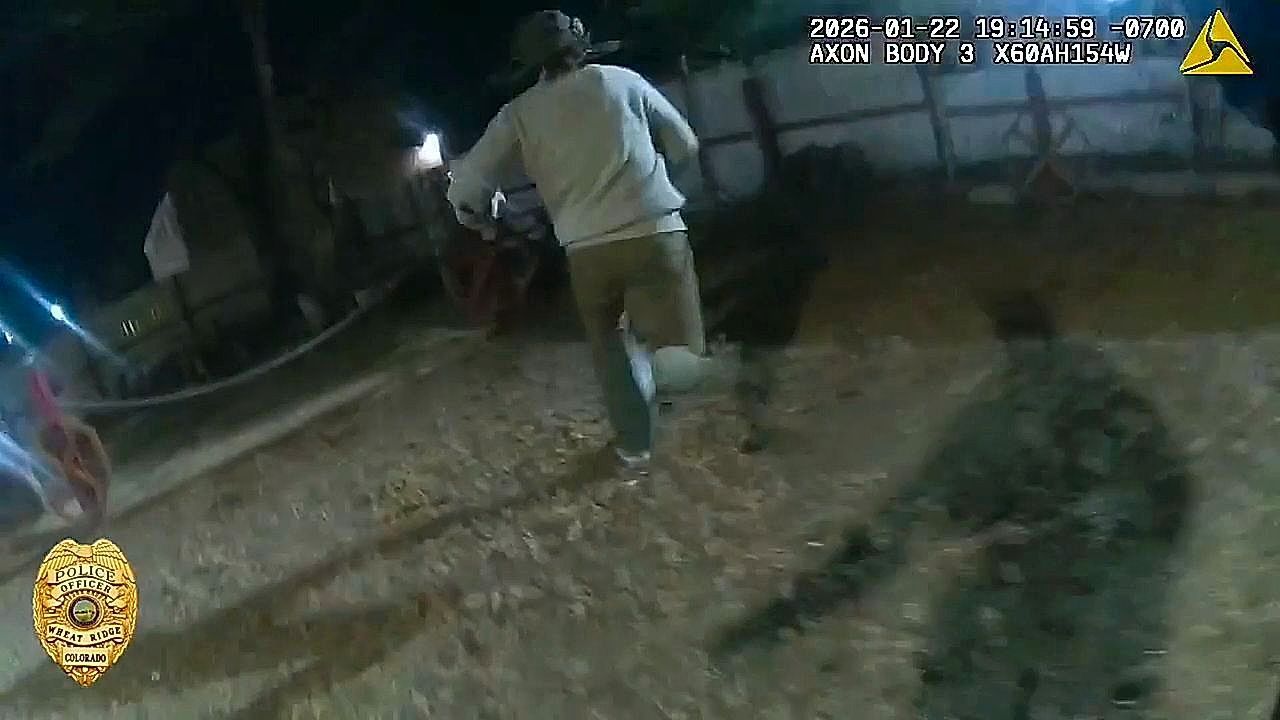 Video: Suspect ends police chase with unexpected dinner offer in Colorado