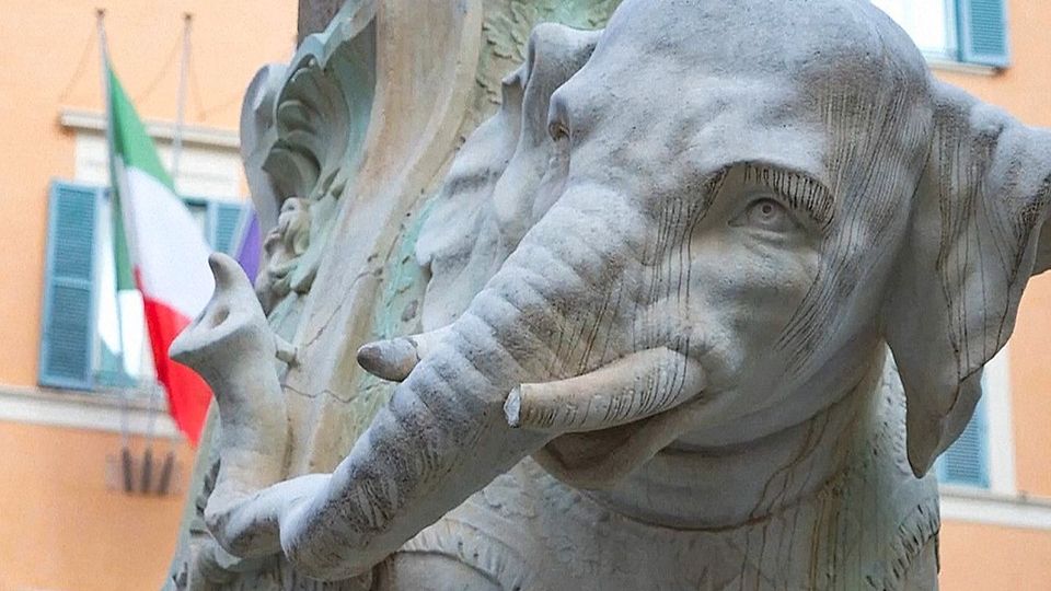Statue verliert Stoßzahn: Roms berühmtester Elefant im Fokus der Polizei