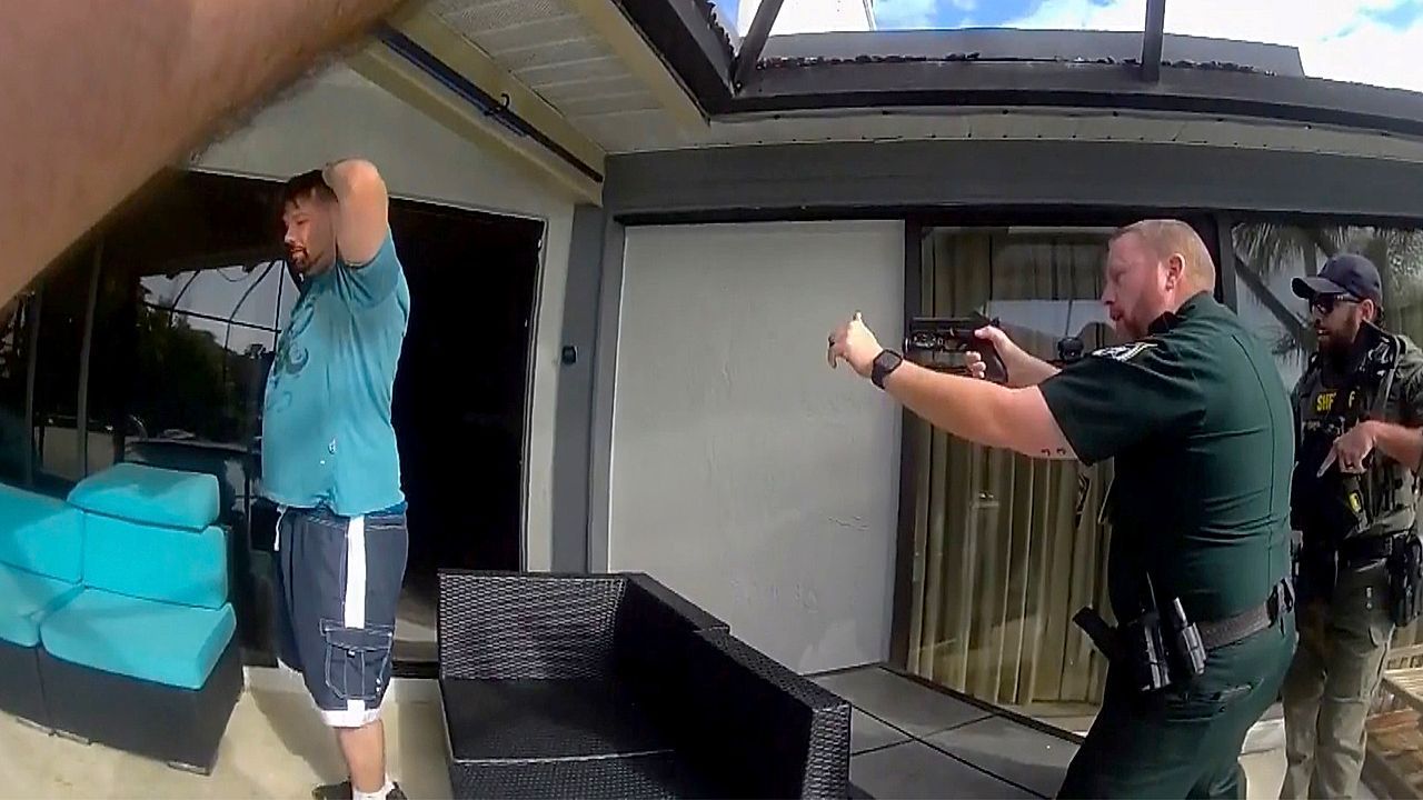 Video: Angriff auf Senioren: Gouverneurskandidat in Florida verhaftet