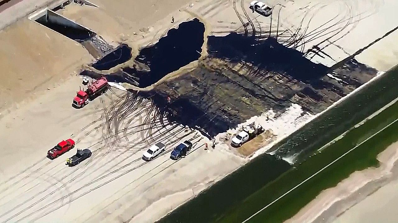 Video: Over 2,000 gallons of oil leak into LA River and streets from ruptured pipeline