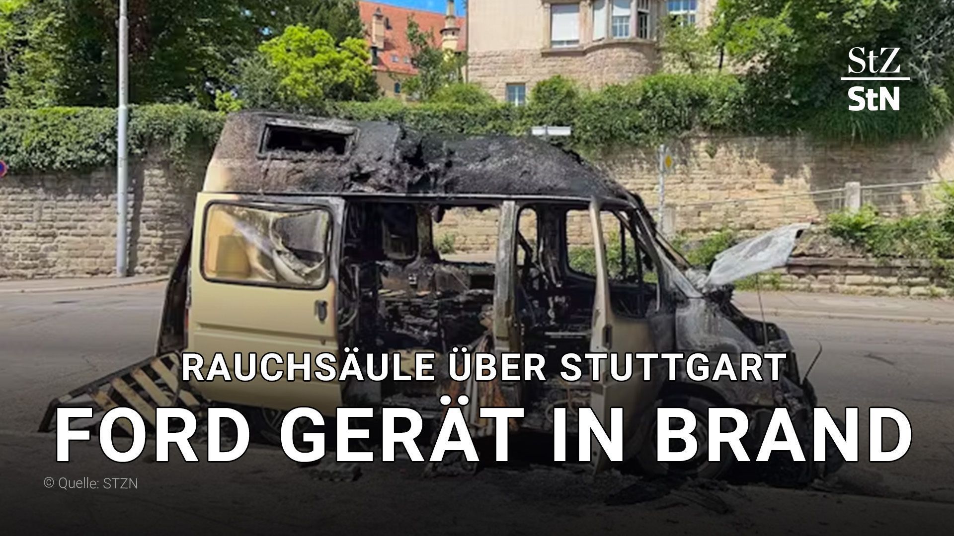 Auto gerät in Brand – Rauchsäule über Stuttgart