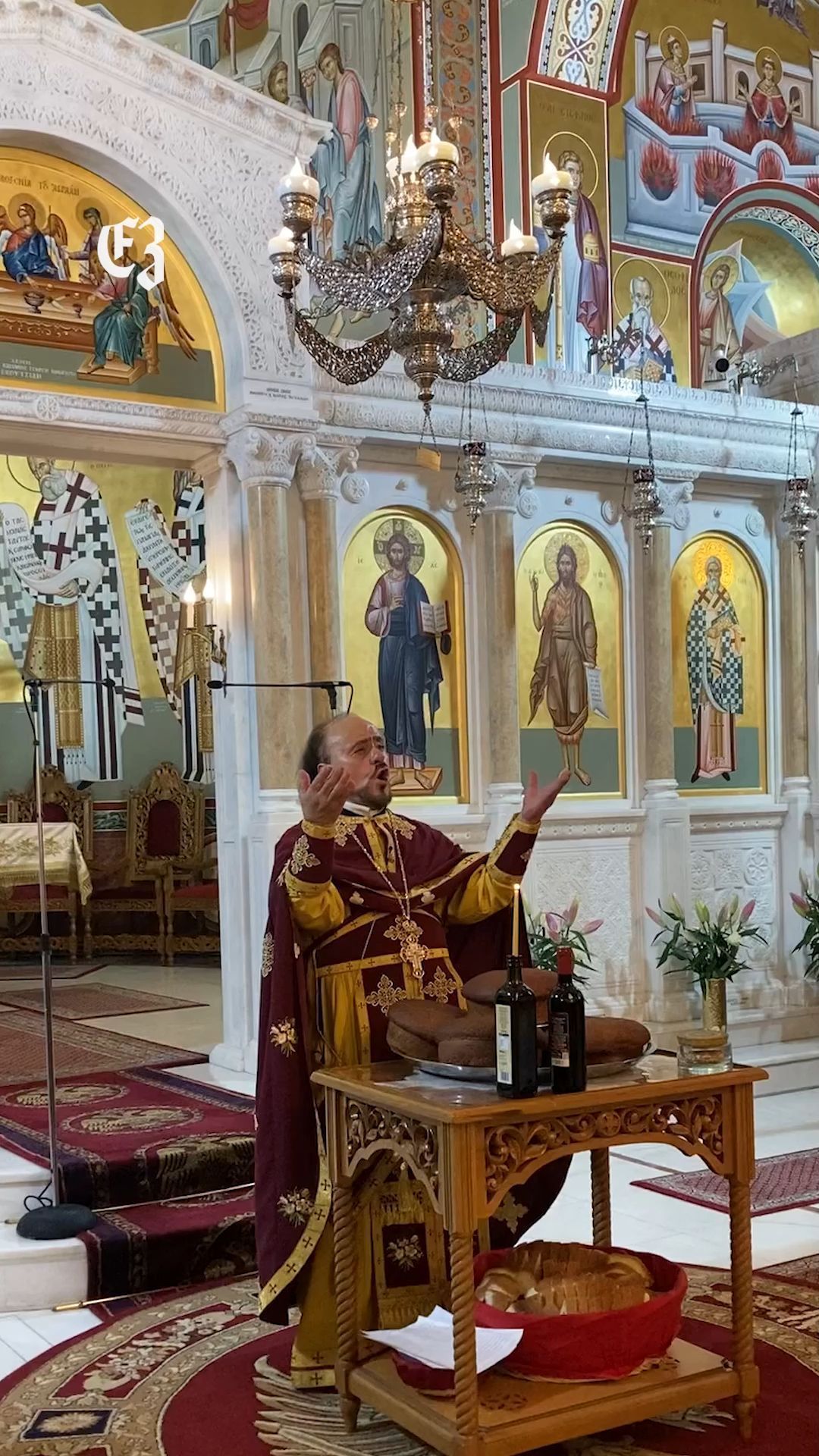 Video: Griechisch-orthodoxe Gläubige feiern in Esslingen