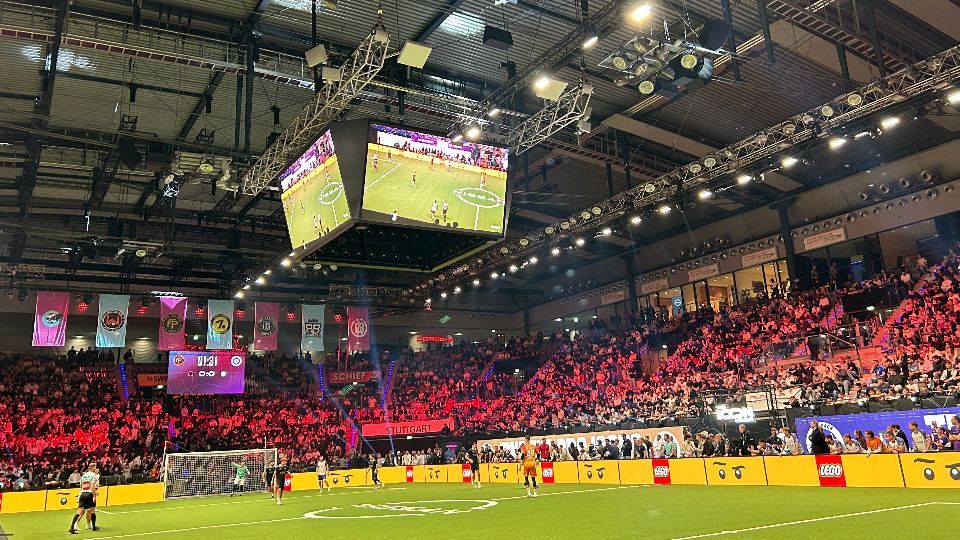 Promi-Auflauf-bei-Icon-League-in-Stuttgart