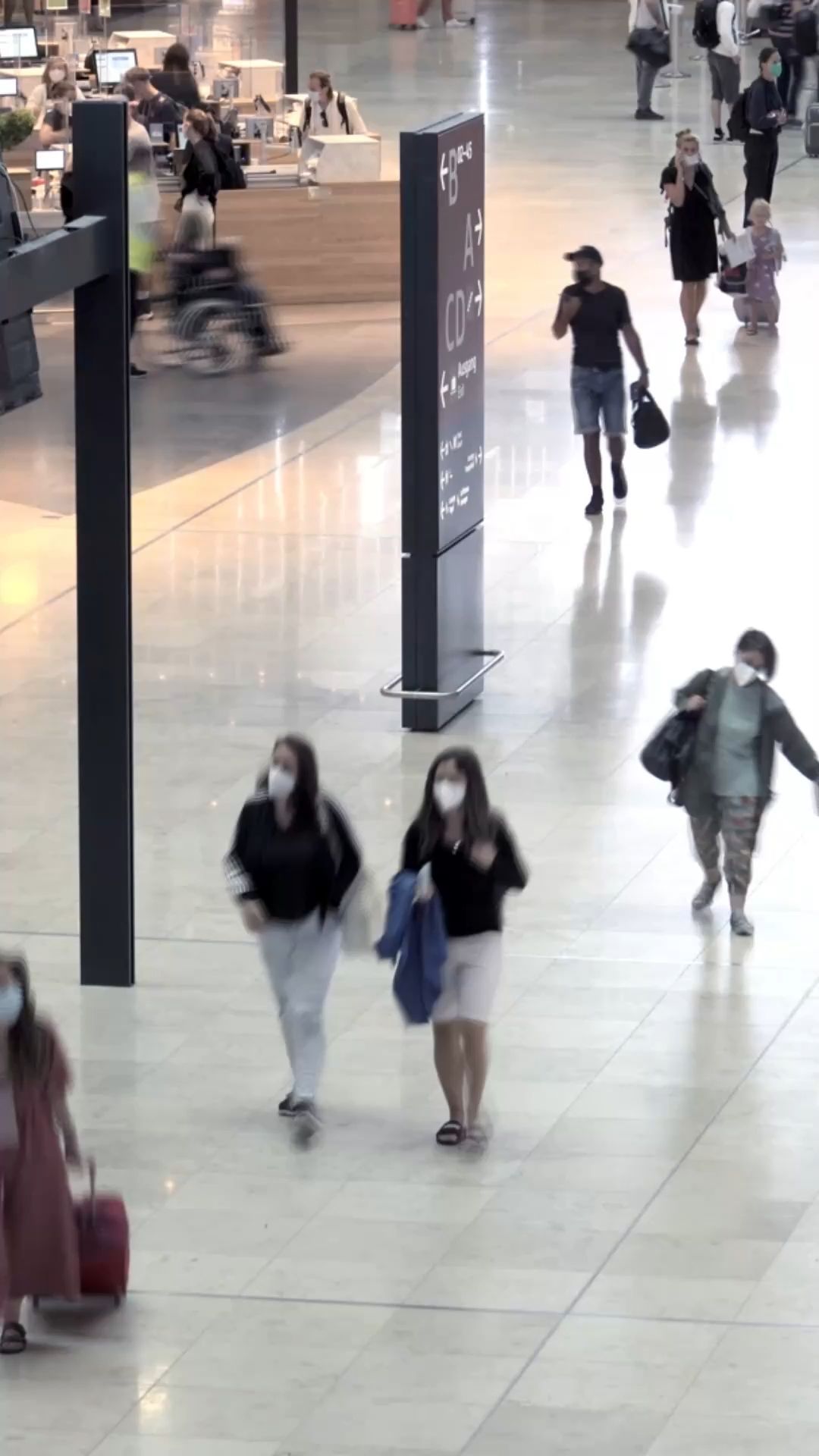 Travel and Vacation: Tips for Cheaper Flights and Reasons for Price Increases