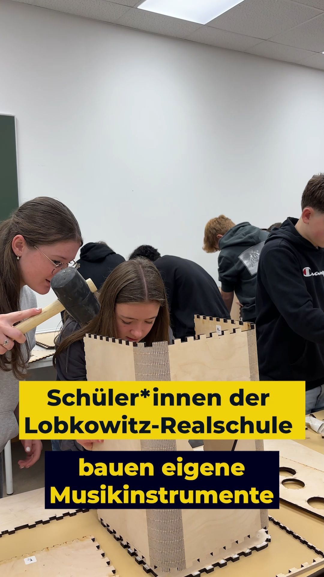 Video: Schüler*innen der Lobkowitz-Realschule bauen eigene Musikinstrumente