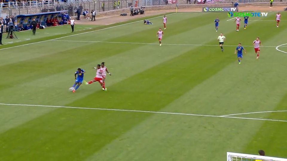 5 / 10: Λαμία - Ολυμπιακός | Ο Λέικ έφυγε σαν "σίφουνας", λίγο έξω το δυνατό του σουτ