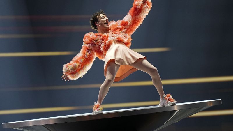 Stolz nicht-binär zu sein: Nemo aus der Schweiz gewinnt Eurovision 2024