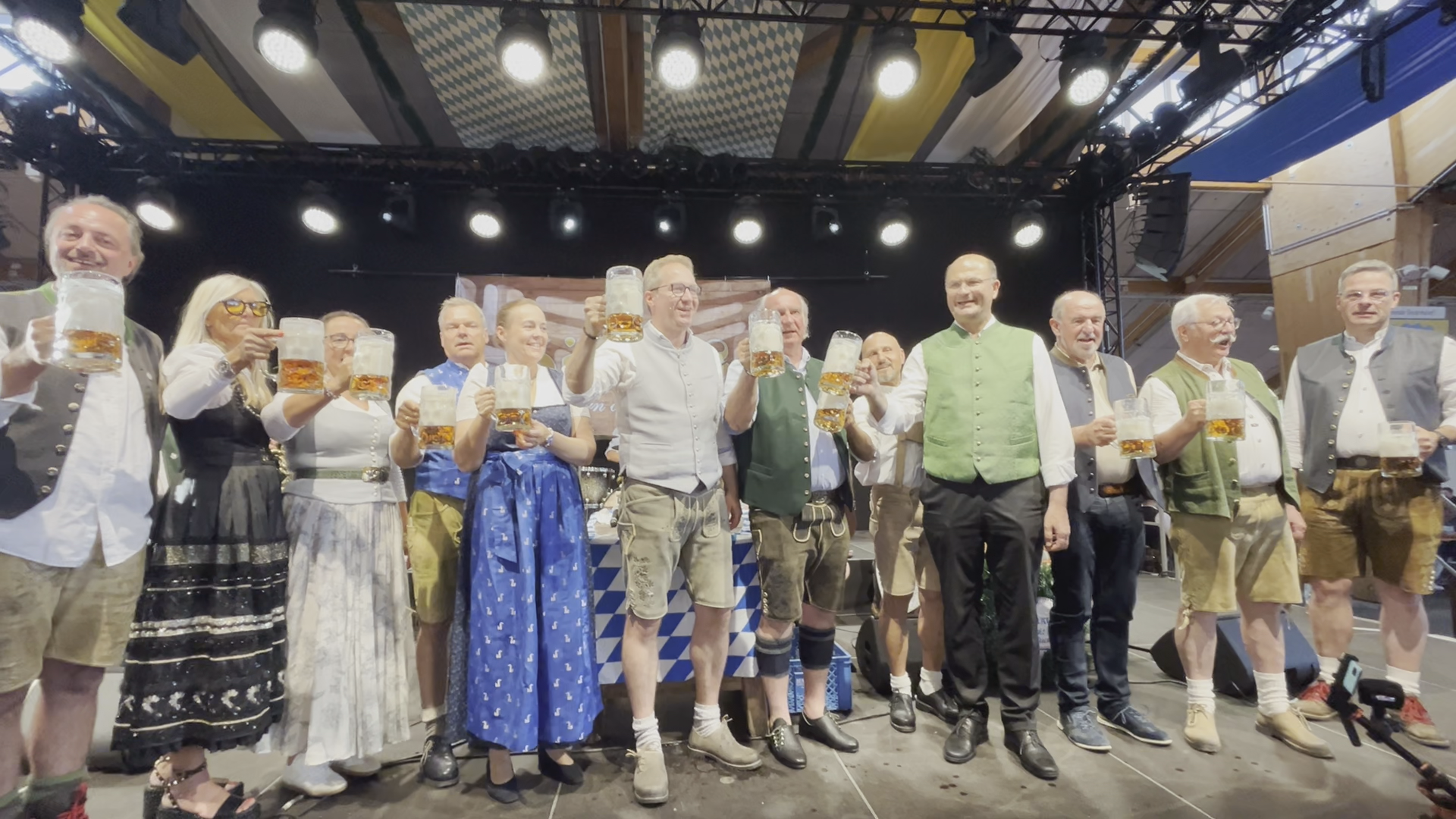 Jura-Volksfest in Neumarkt eröffnet
