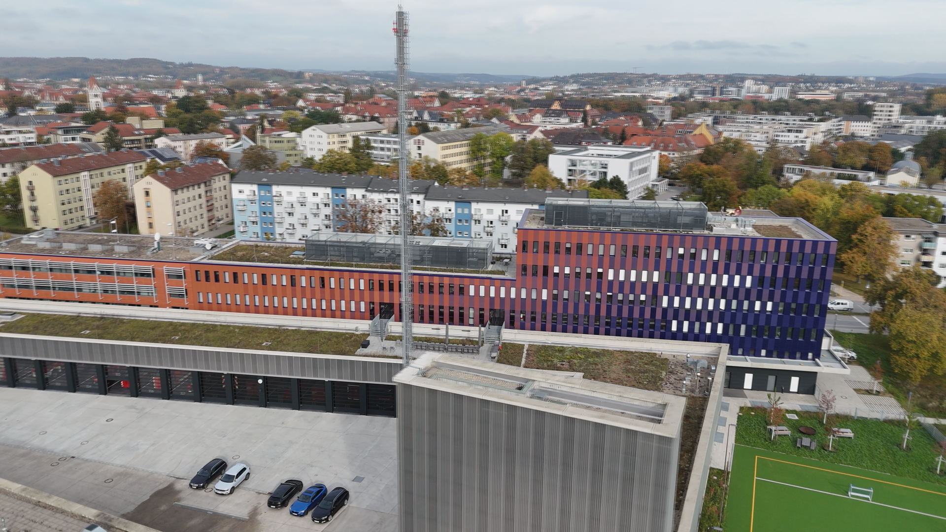 Regensburg: Der Neubau der Hauptfeuerwache ist abgeschlossen - Video