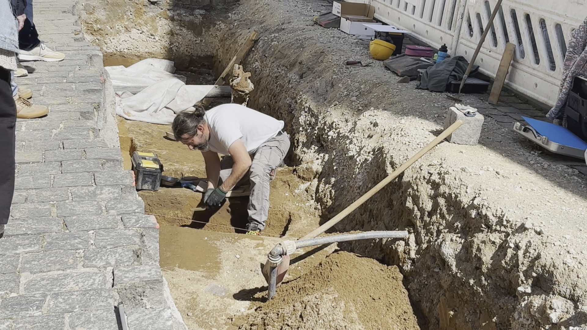 Video: Schwandorf: Knochenfunde werfen neues Licht auf Stadtgeschichte