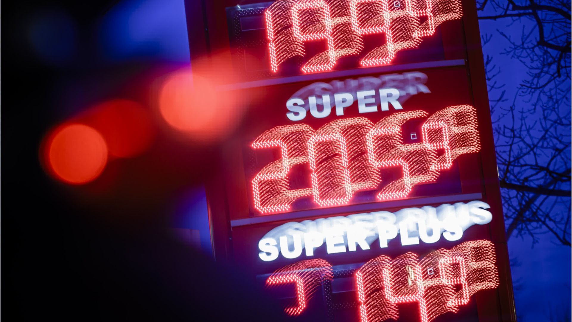 Video: Deutsche fahren trotz teurem Sprit nicht weniger Auto