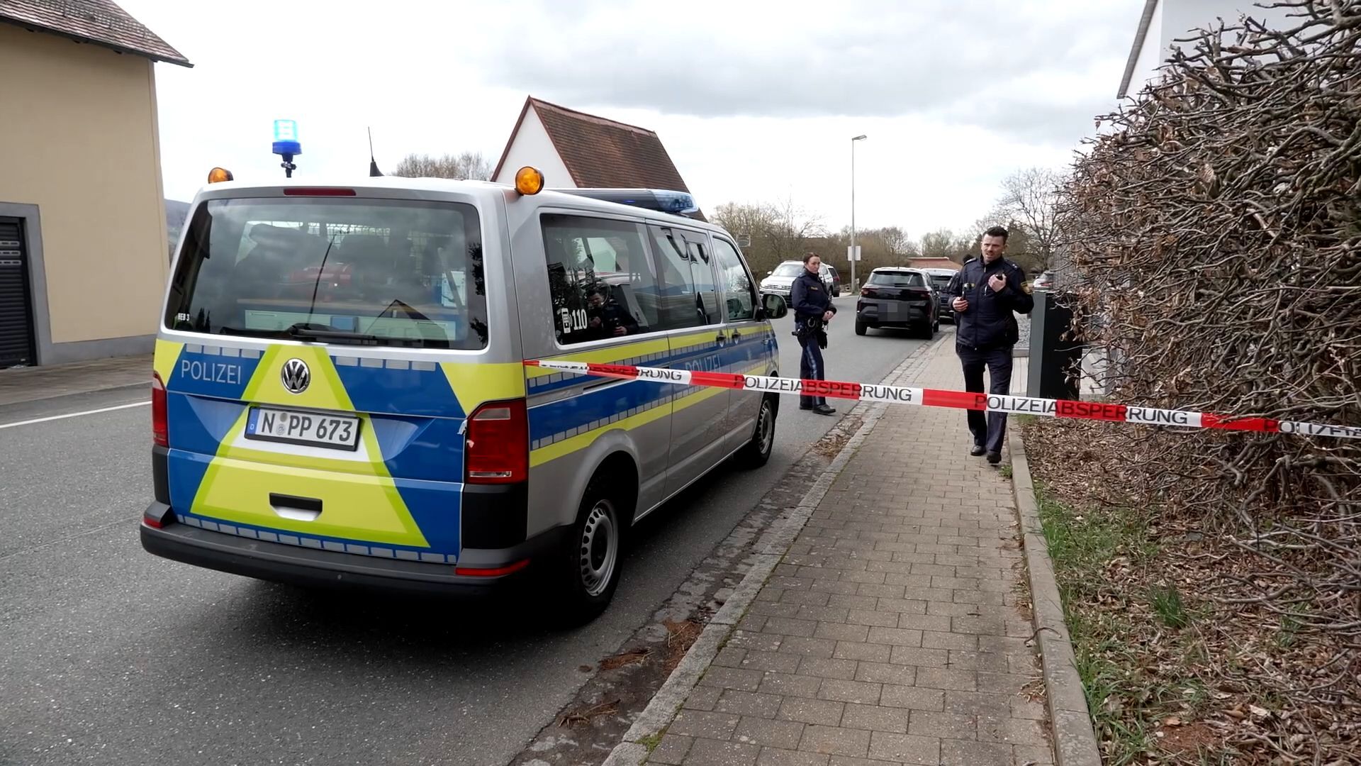 Video: Tötungsdelikt in Pommelsbrunn: Polizeisprecher äußert sich zu den Hintergründen