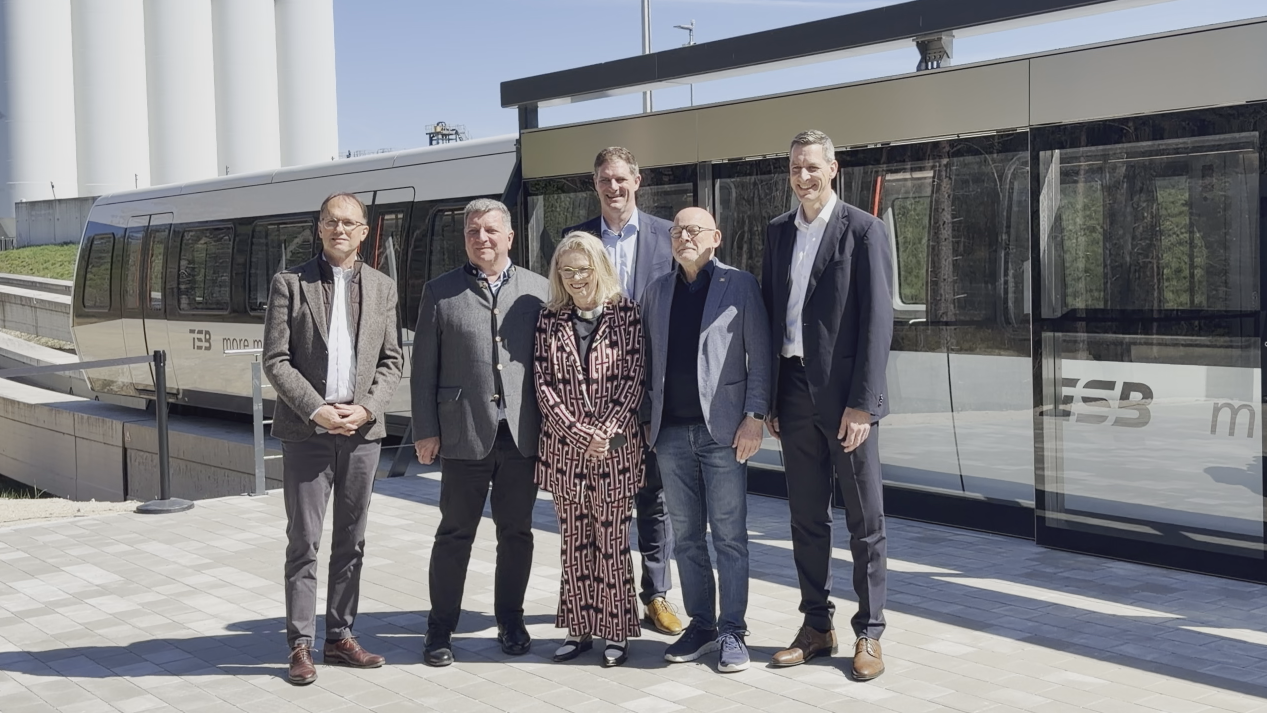 Video: Magnetschwebebahn als Tram-Ersatz: Minister testen neue Technik