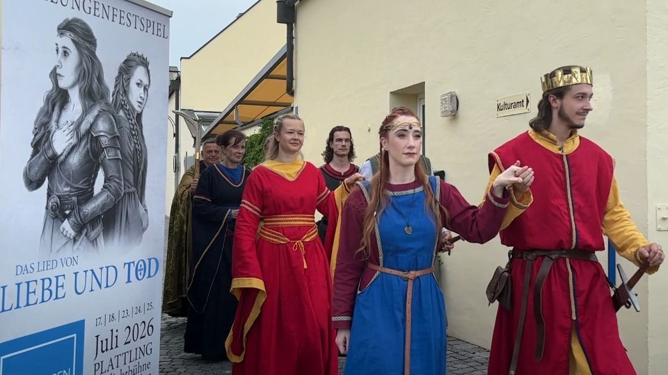 Video: Nibelungenfestspiele in Plattling – Staatsakt und Auftakt
