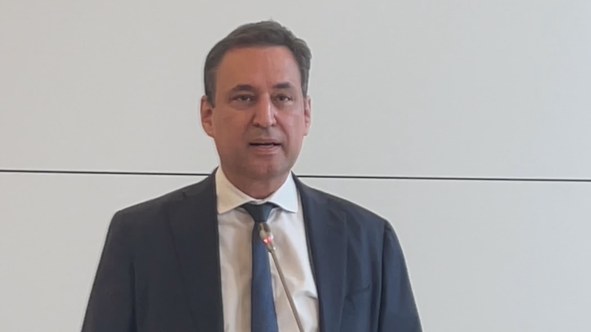 Video: CSU-Justizminister Georg Eisenreich kündigt Rücktritt an