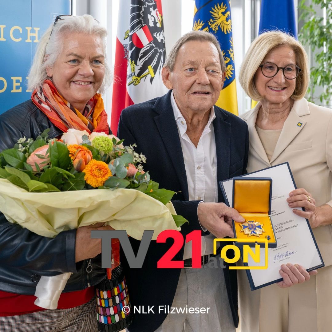 Video: Großes Goldenes Ehrenzeichen für Wolfgang Ambros