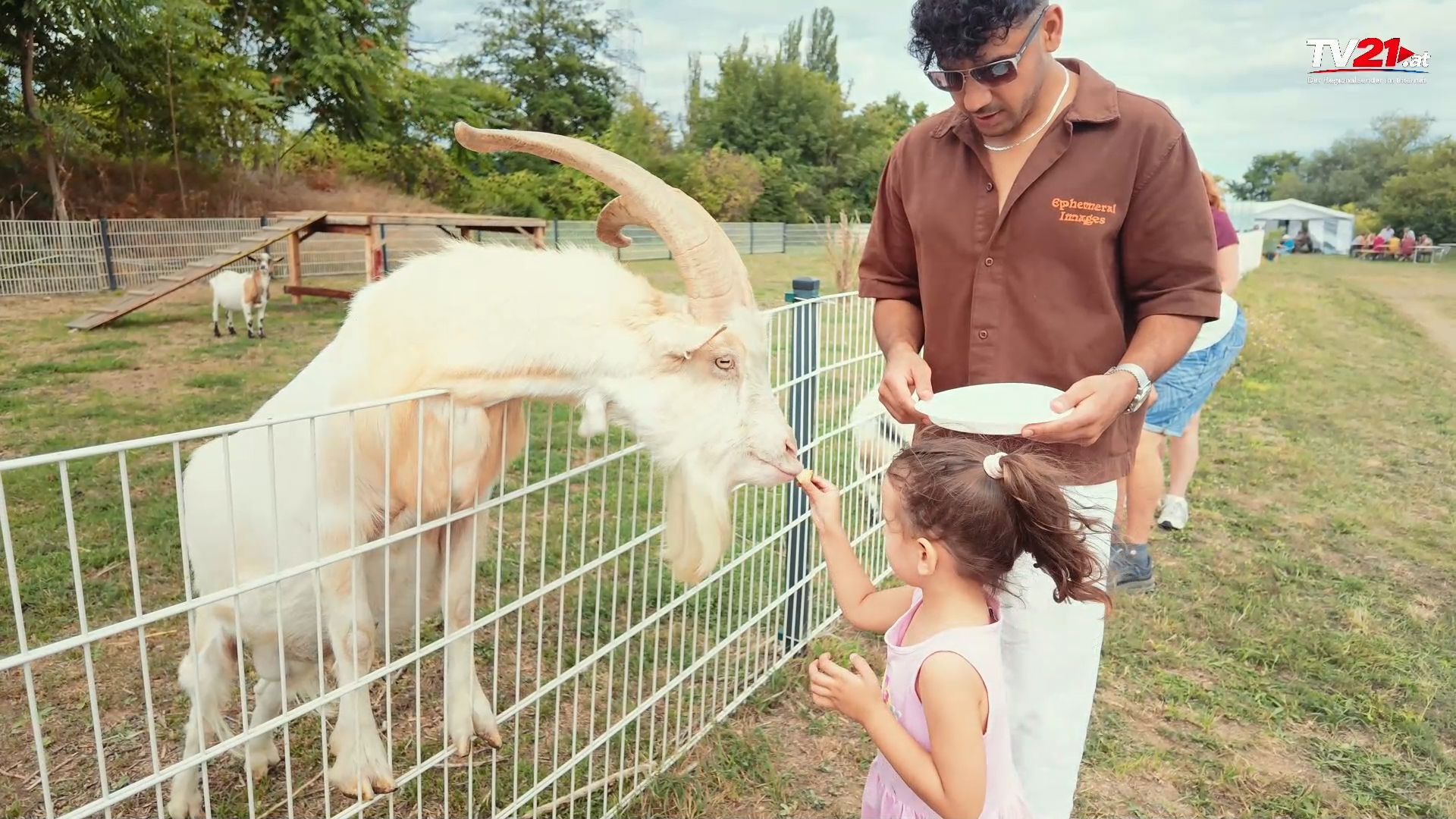 Video: Sommerfest & Benefizkonzert am Gut Riedenhof – ein Nachmittag für die Tiere
