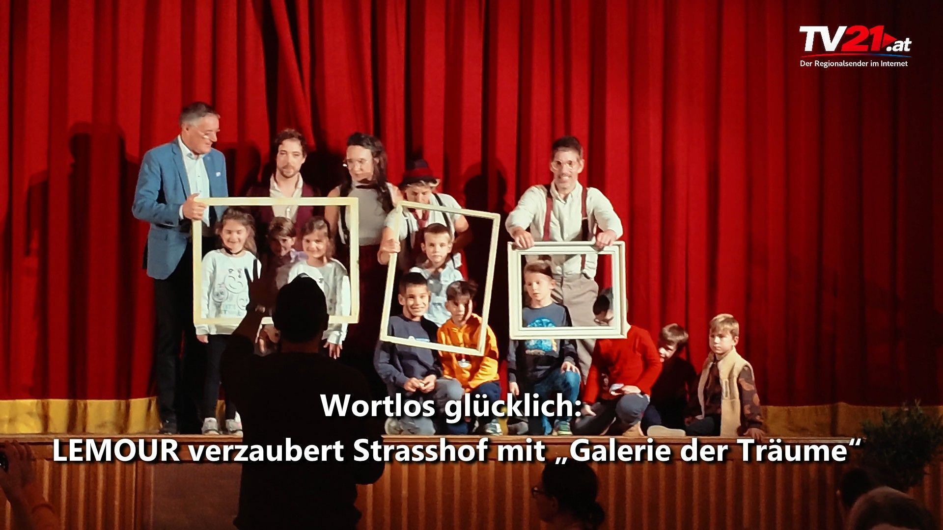 Video: Wortlos glücklich - LEMOUR verzaubert Strasshof mit „Galerie der Träume“