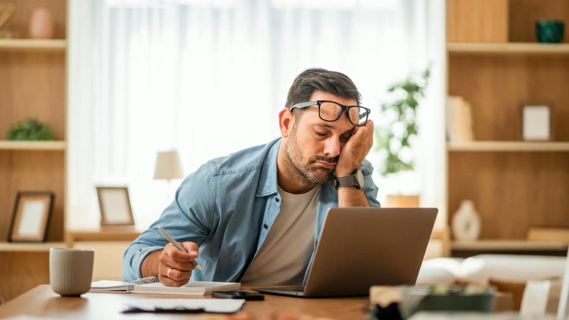 Do You Suffer From Afternoon Slump? How to Overcome It