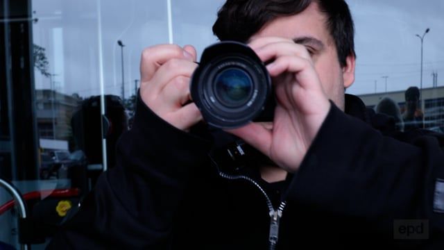 Inclusion in the media: How journalist Sebastian Herzberger works