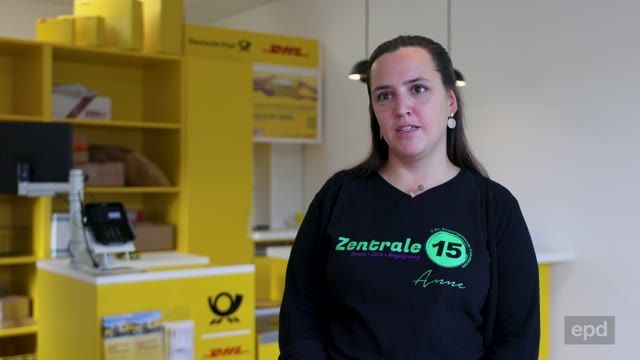 La paroisse gère son propre bureau de poste
