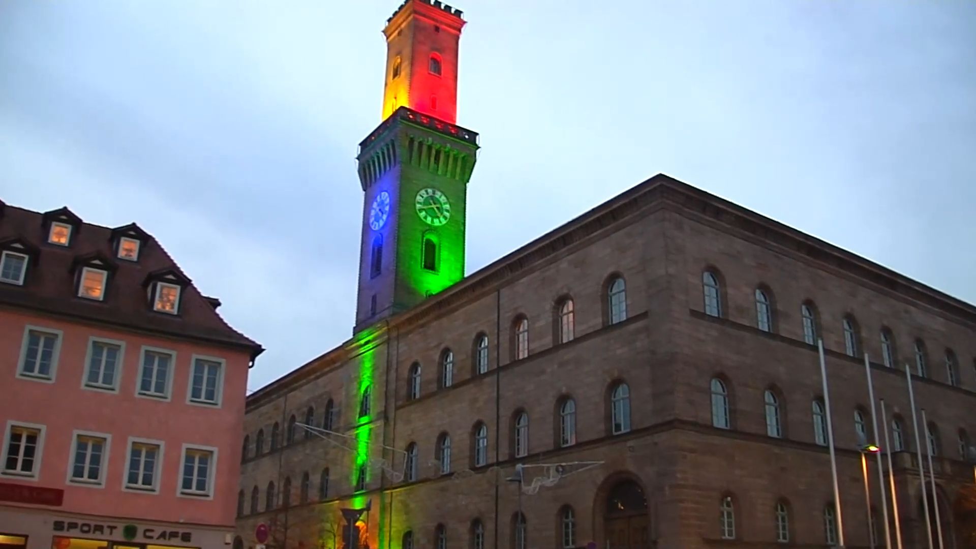 Fürther Glanzlichter: City anniversaries and shopping with light art