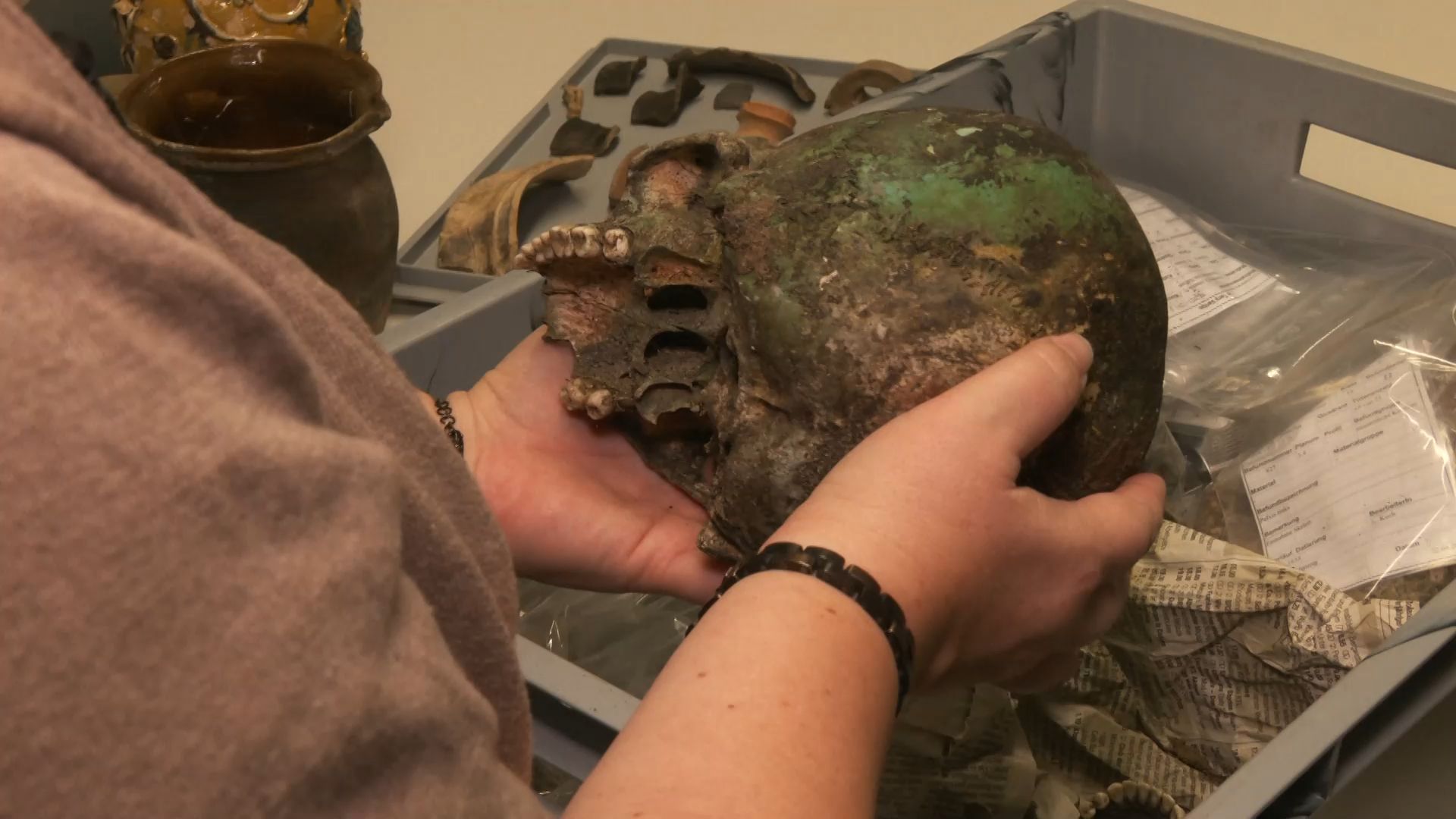 Video: 3.000 Skelette entdeckt: Update zum Pestfriedhof in Nürnberg