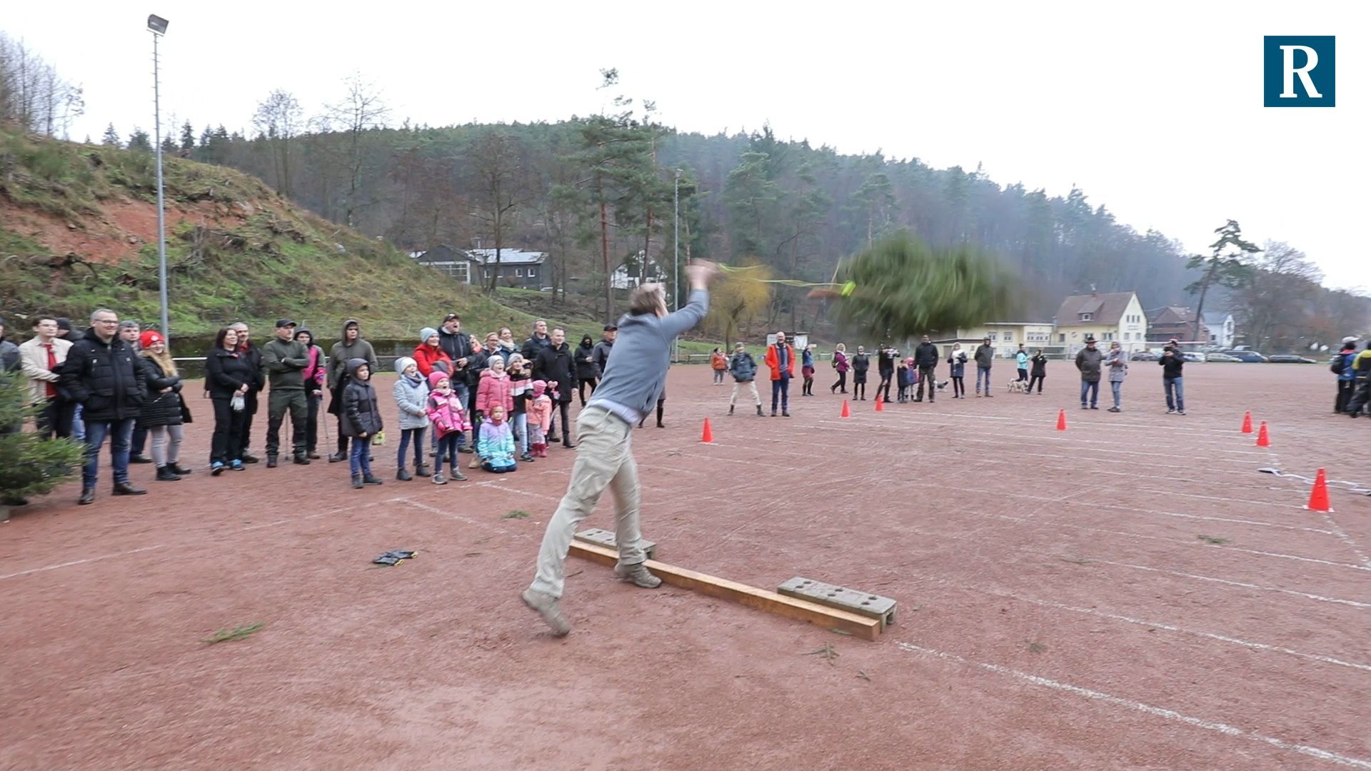 World championship in Christmas tree throwing