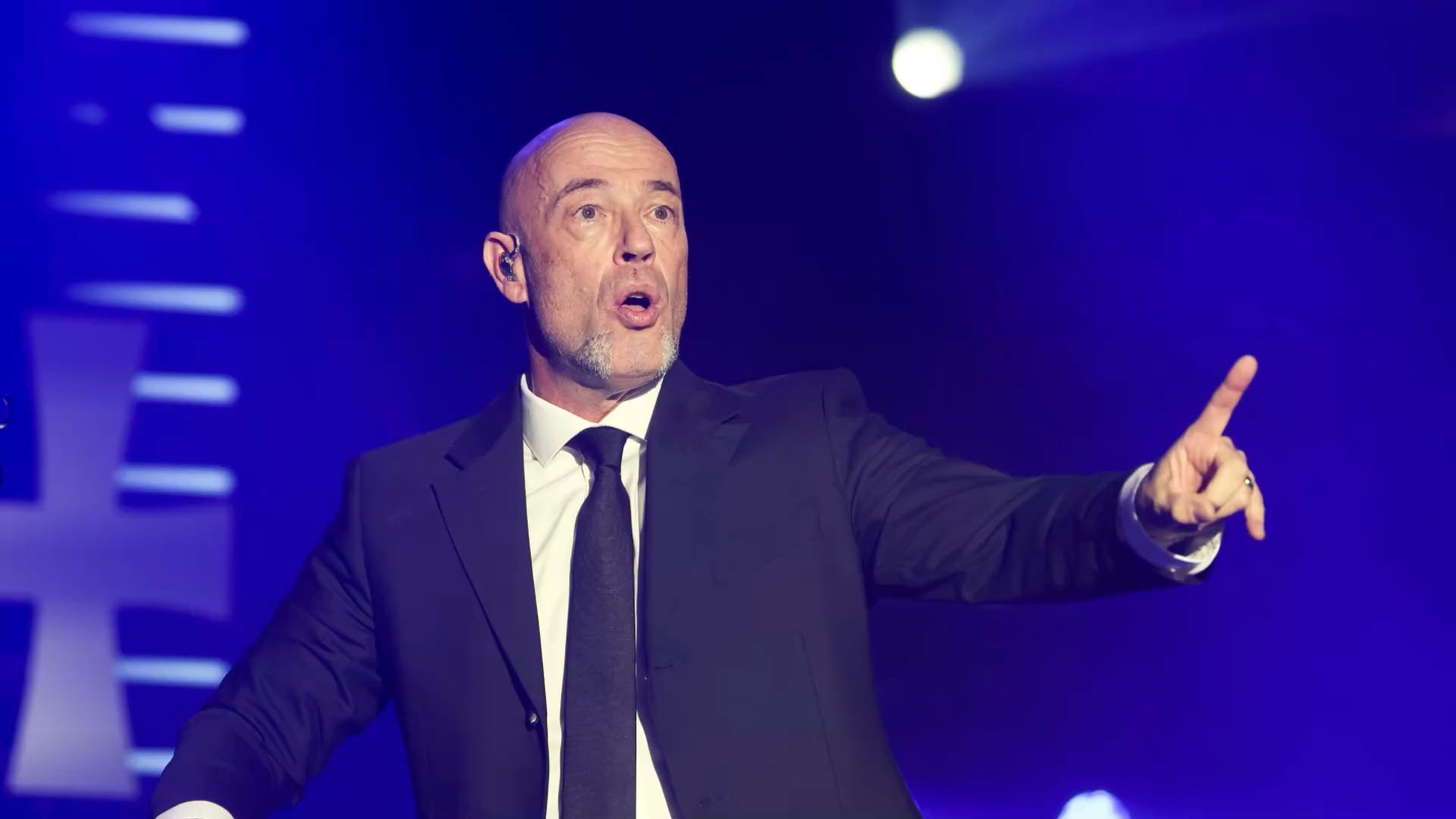 Unheilig: Emergency doctor intervention! The Count plunges headfirst from the stage