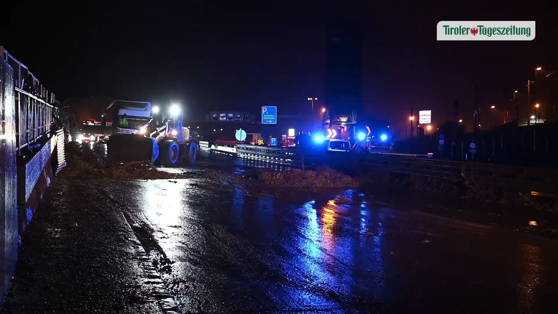 Mure verschüttete Brenner-Autobahn in Tirol vor Grenze zu Italien