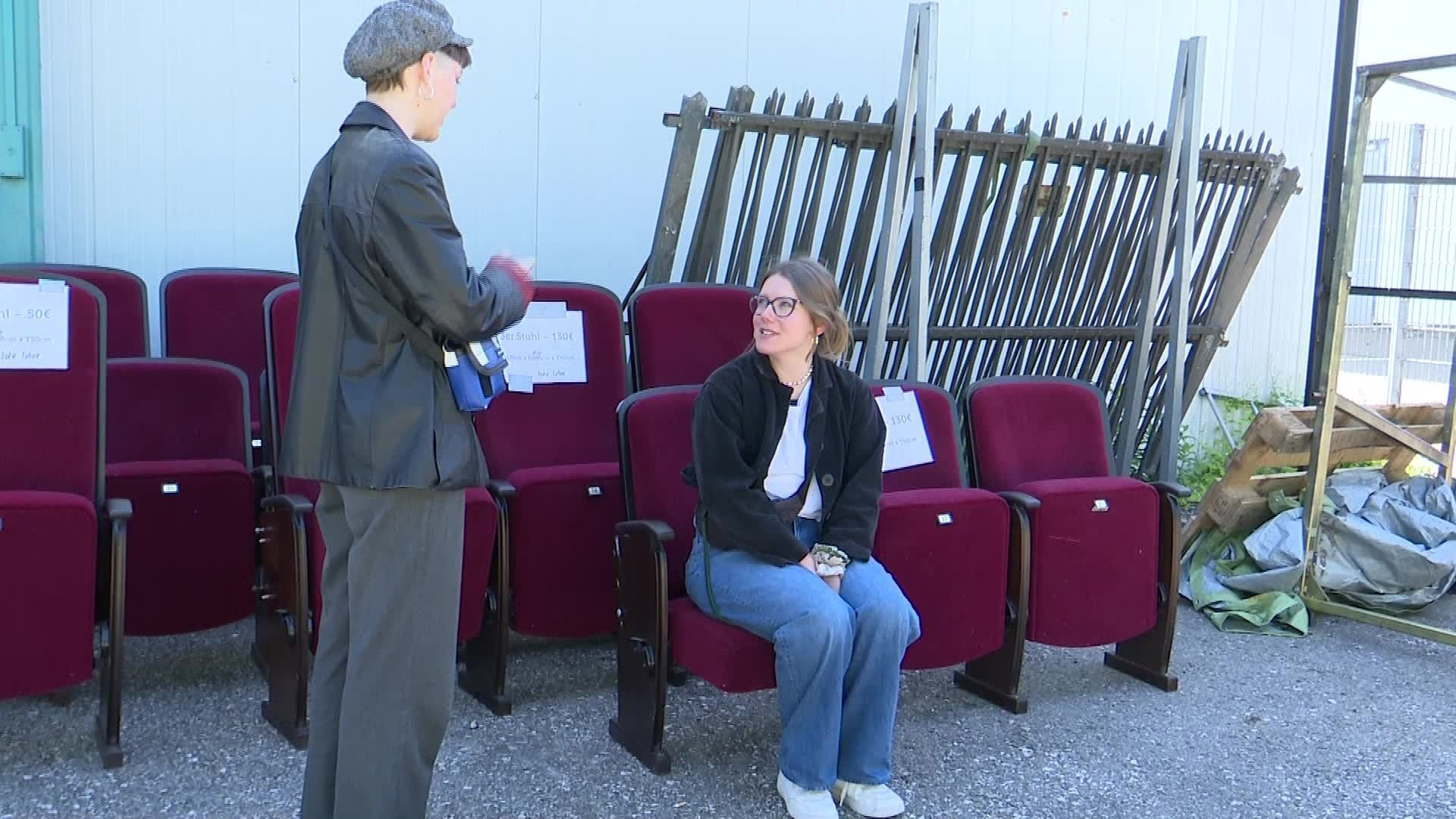 Video: Ein Stück Heimatgeschichte - Staatstheater verkauft Sessel