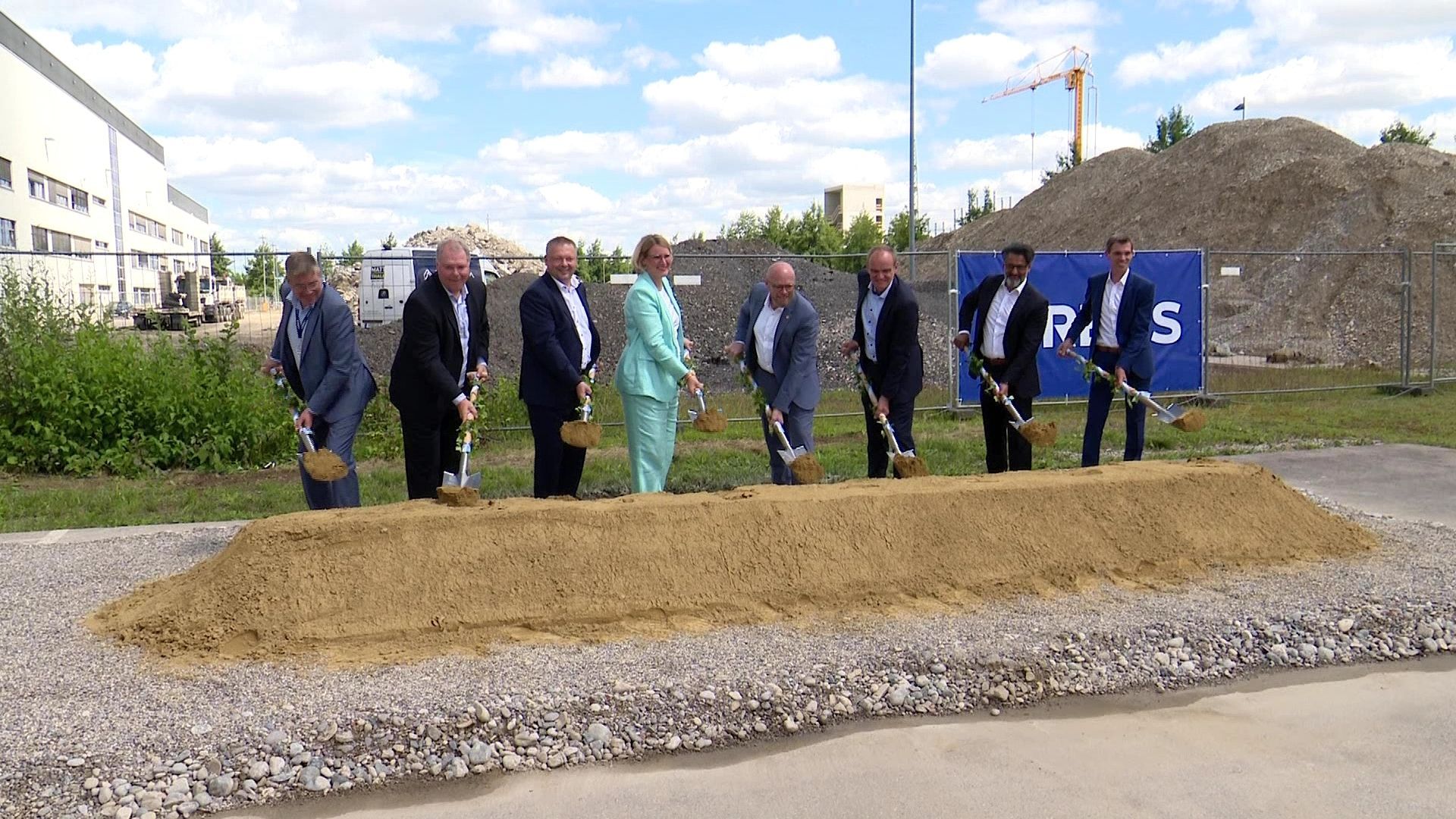 Video: Airbus wächst weiter – Spatenstich für neuen Hangar in Augsburg
