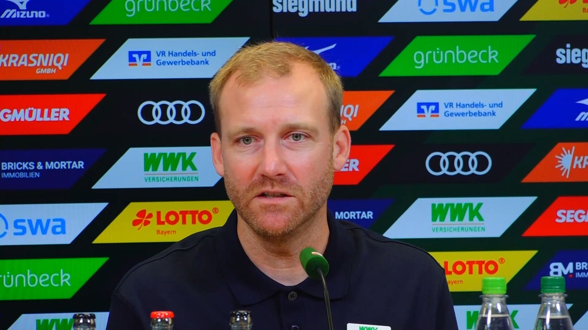 Video: Neuer Sportdirektor: FC Augsburg stellt sich mit Benni Weber für die Zukunft auf