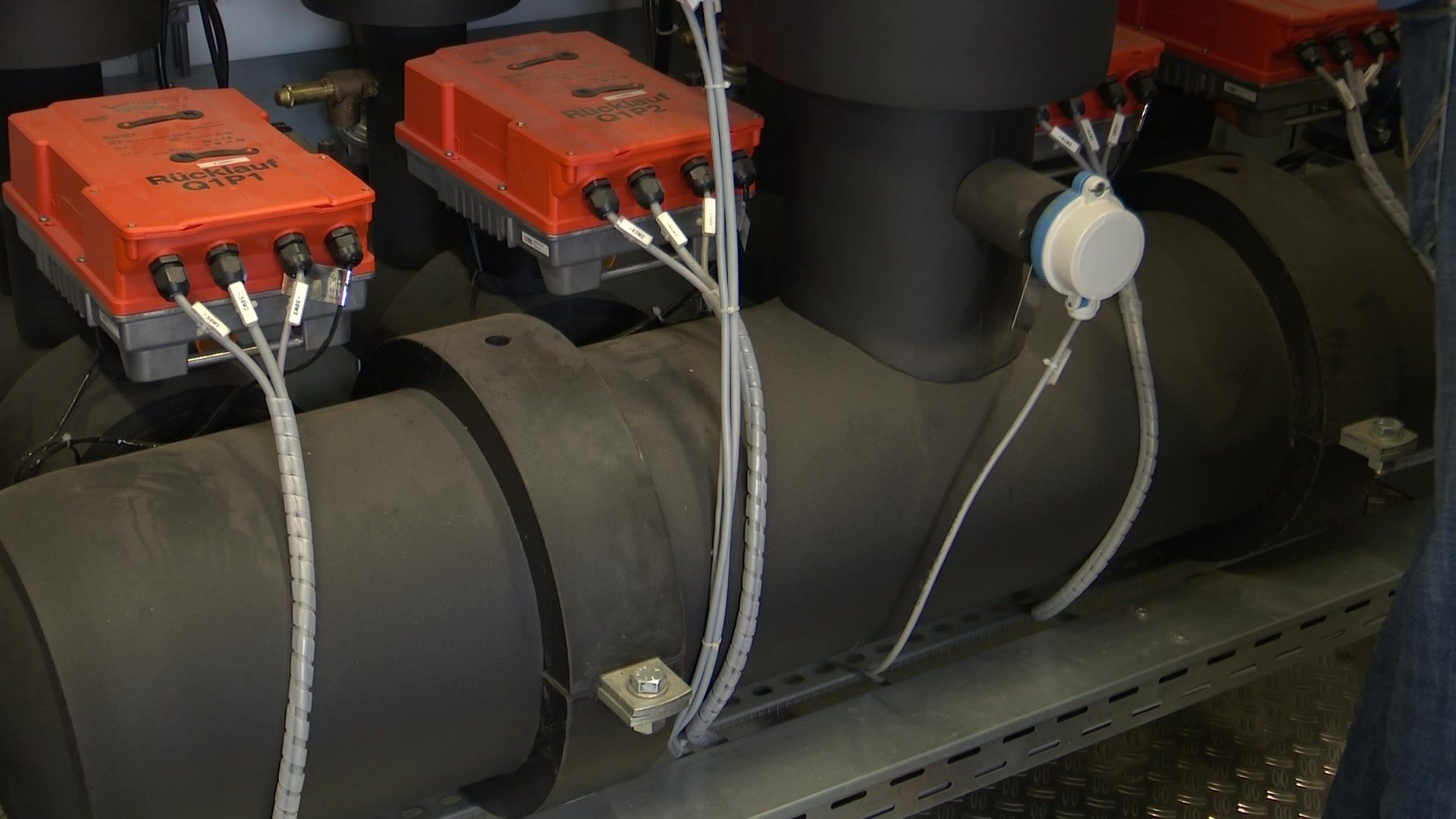 Video: a.tv kompakt: kommunales Wärmenetz in Buttenwiesen