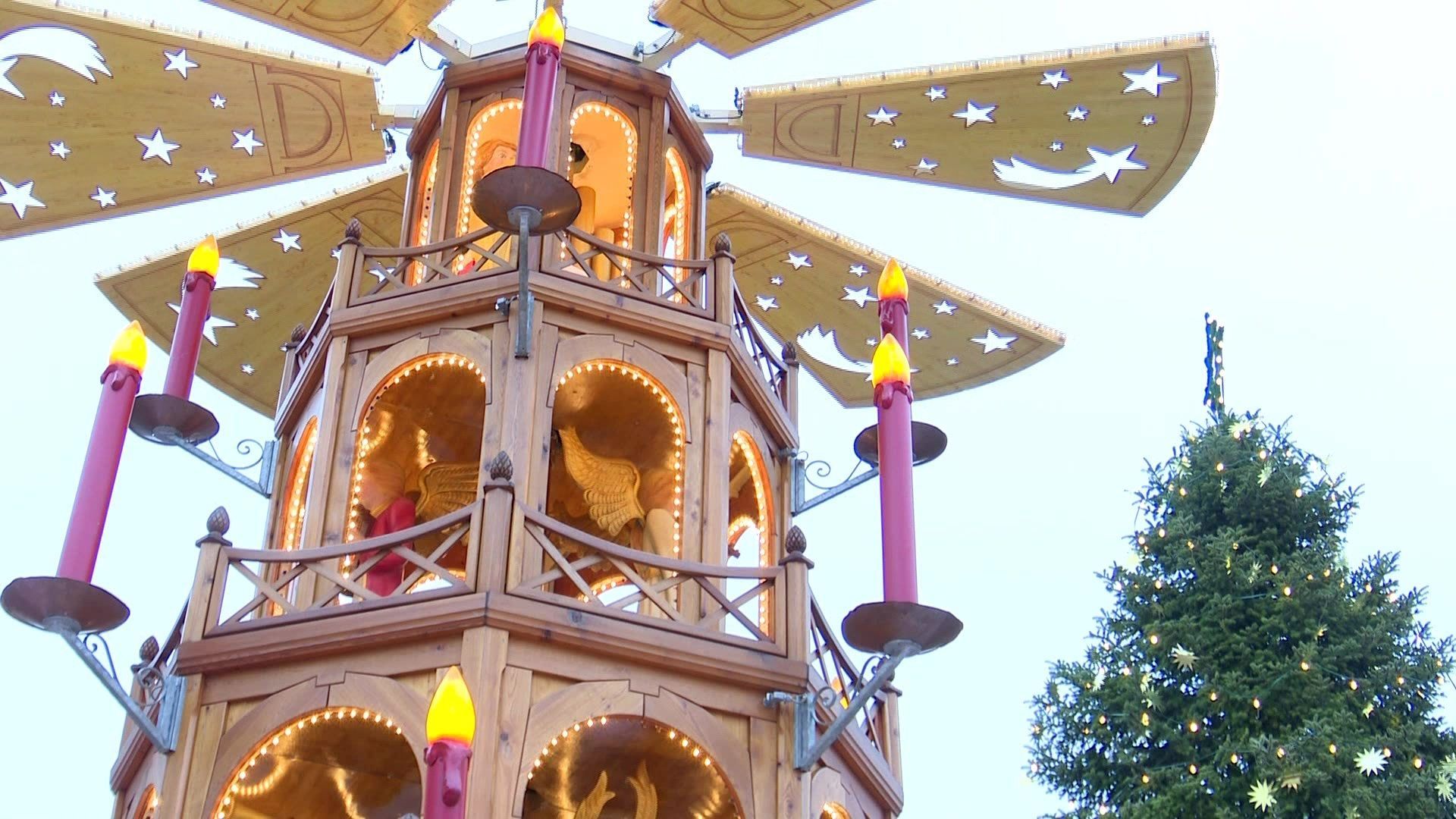 Video: Weihnachtstrubel – Einkaufsstress am Tag vor dem Fest