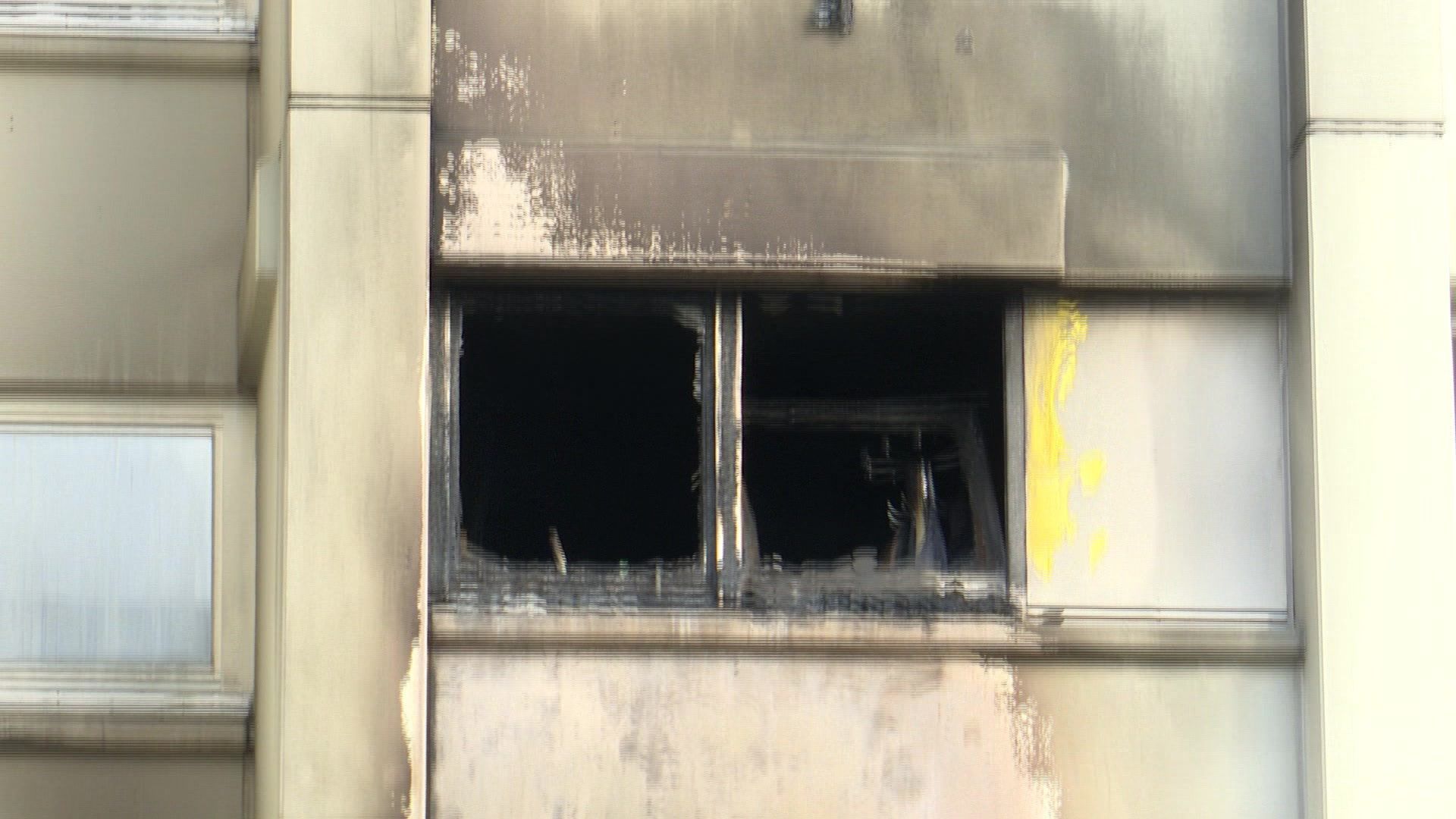 Video: Viele Verletzte bei Wohnungsbrand in Augsburg