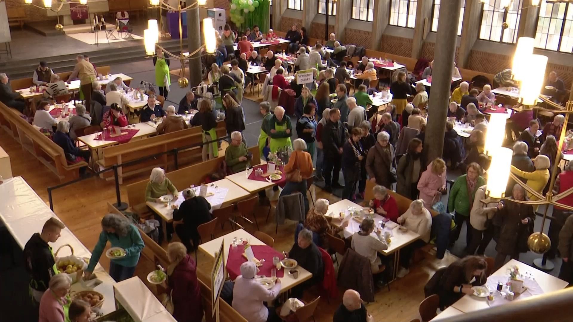 Video: Ein Platz für alle – Die Vesperkirche in Augsburg