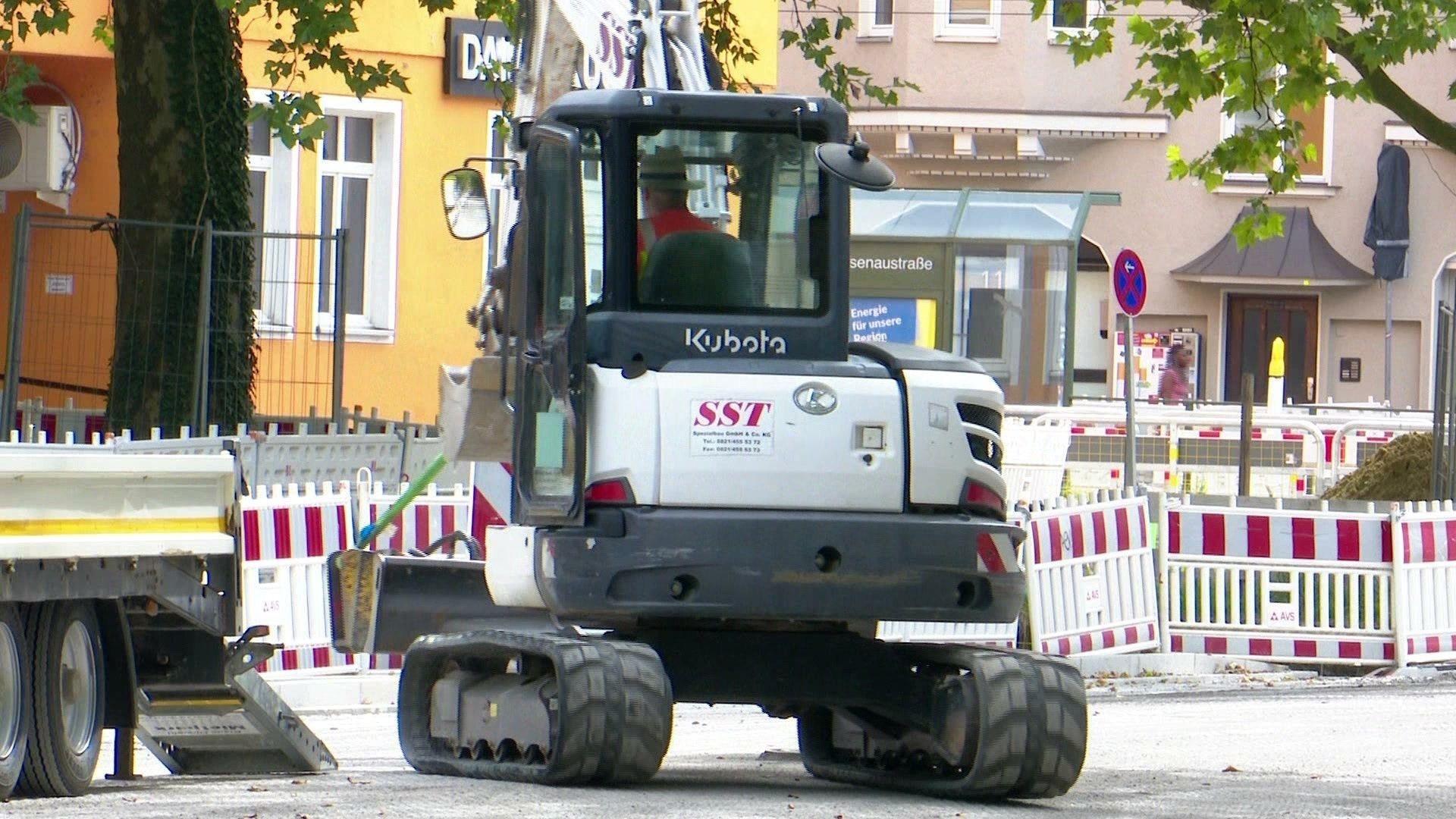 Video: Augsburg im Baustellenmodus – Sperrungen, Schäden und neue Gleise