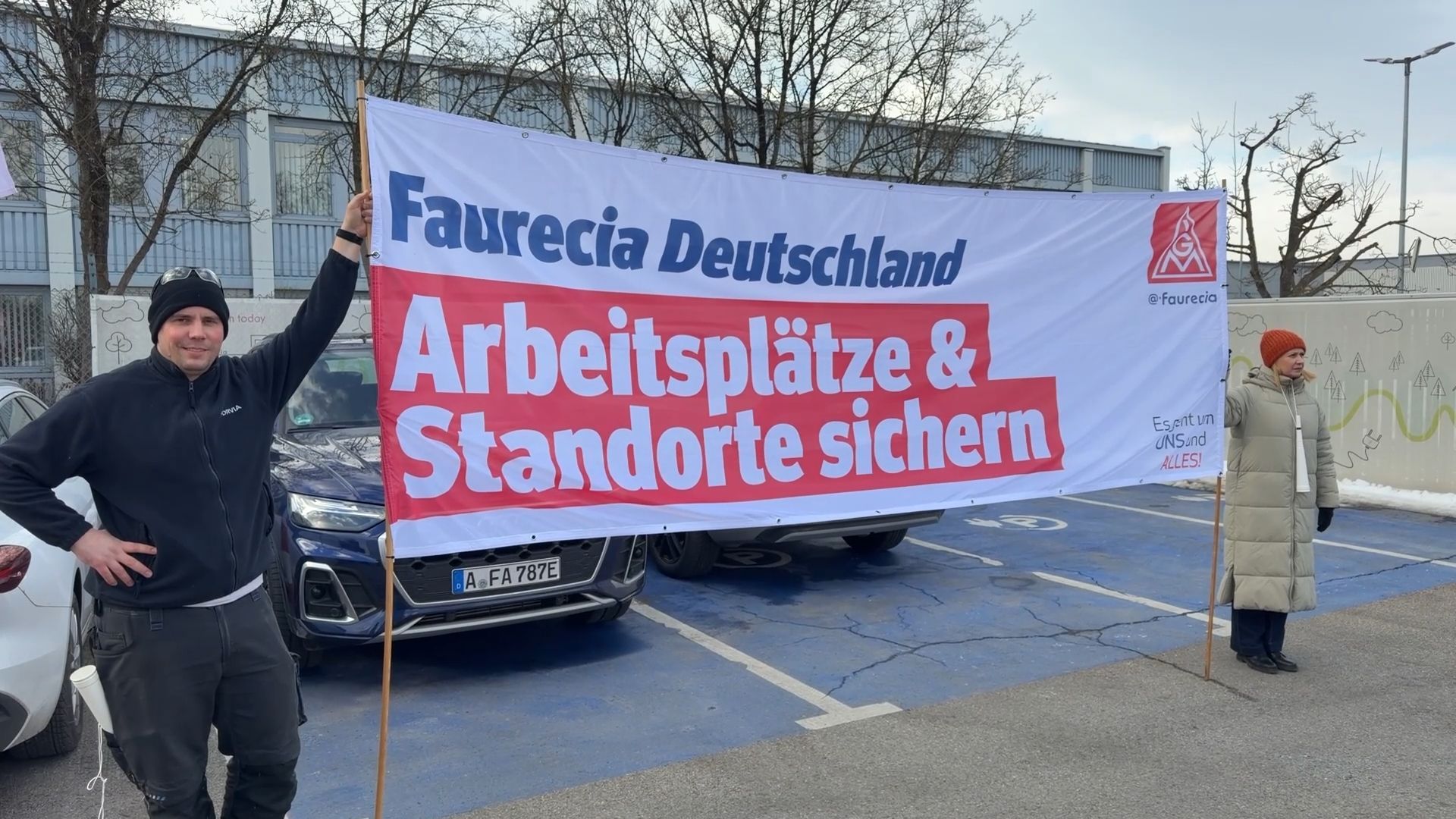 Video: Automobilzulieferer Forvia will 116 Stellen abbauen: Beschäftigte und Gewerkschaften setzen ein Zeichen
