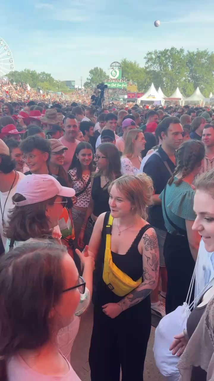 Video: Fans beim Disarstar-Konzert
