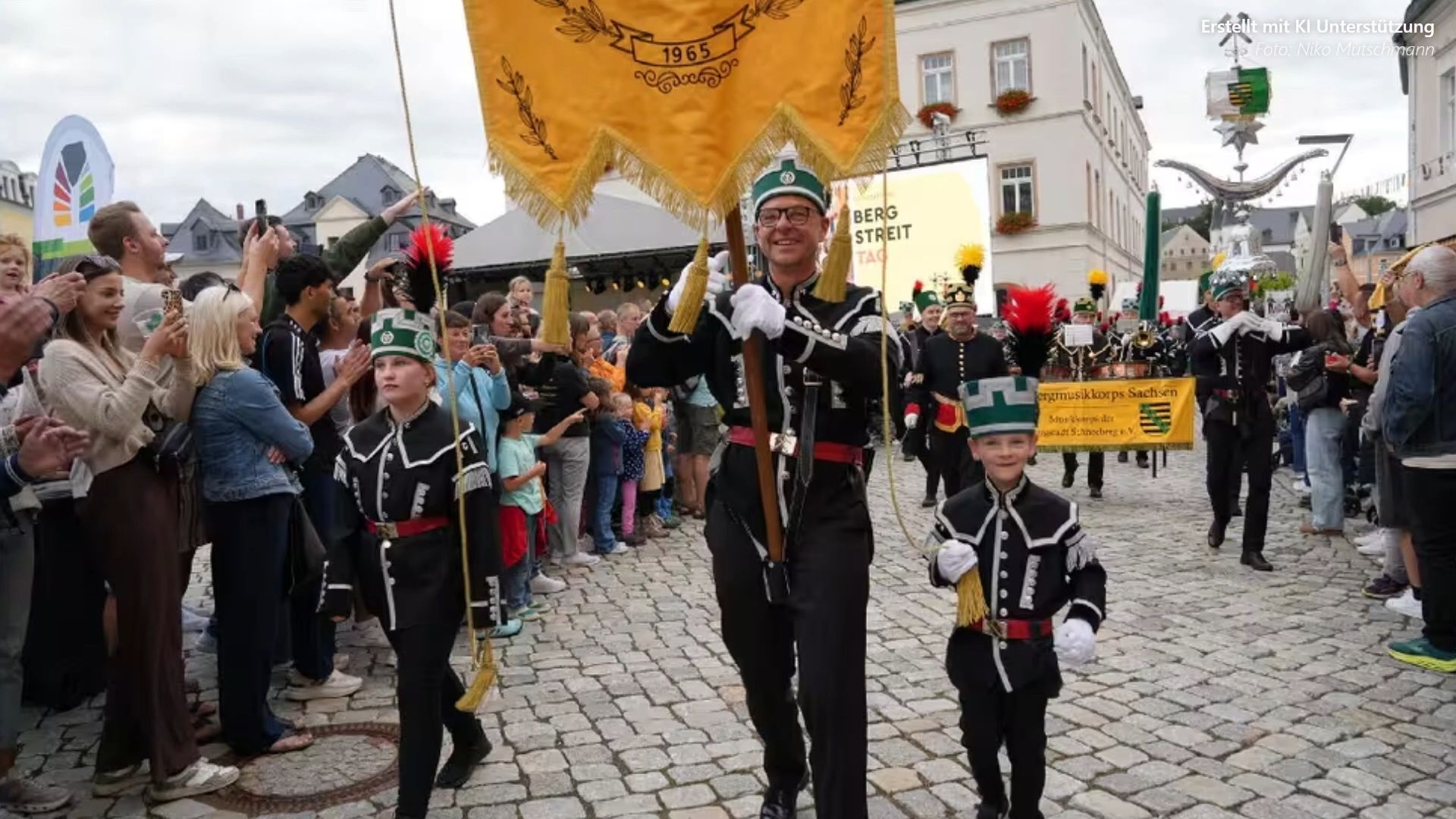 Video: 555 Jahre Schneeberg: Warum es bei der Bergparade zum Bergstreittag eine Premiere gab