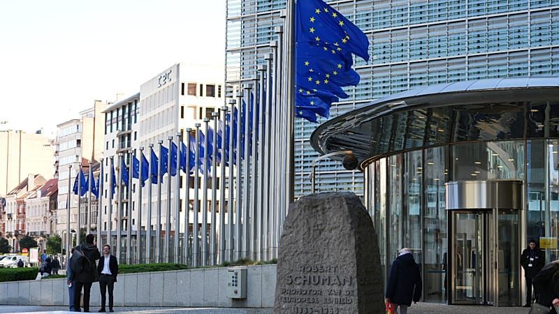 Video: EU kritisiert US-Lockerung der Sanktionen gegen russisches Öl