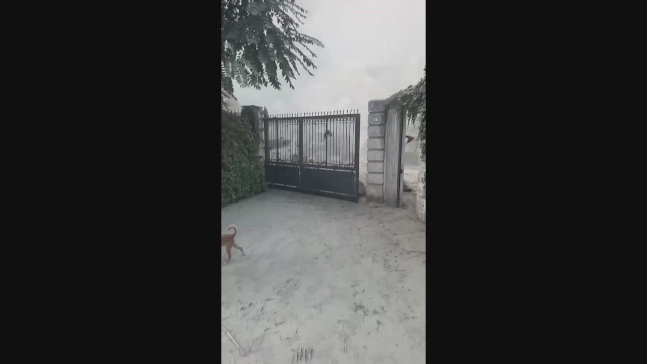 Video: Italien: Erdbeben der Stärke 4,7 löst heftige Steinschläge in Pozzuoli aus 3