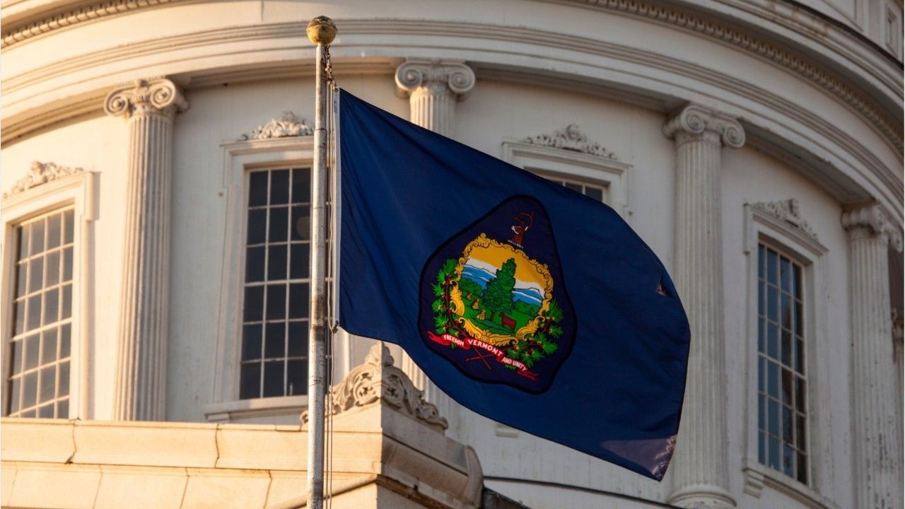 Mobbing im Parlament: Republikanerin gießt Wasser in Stoffbeutel von Demokraten