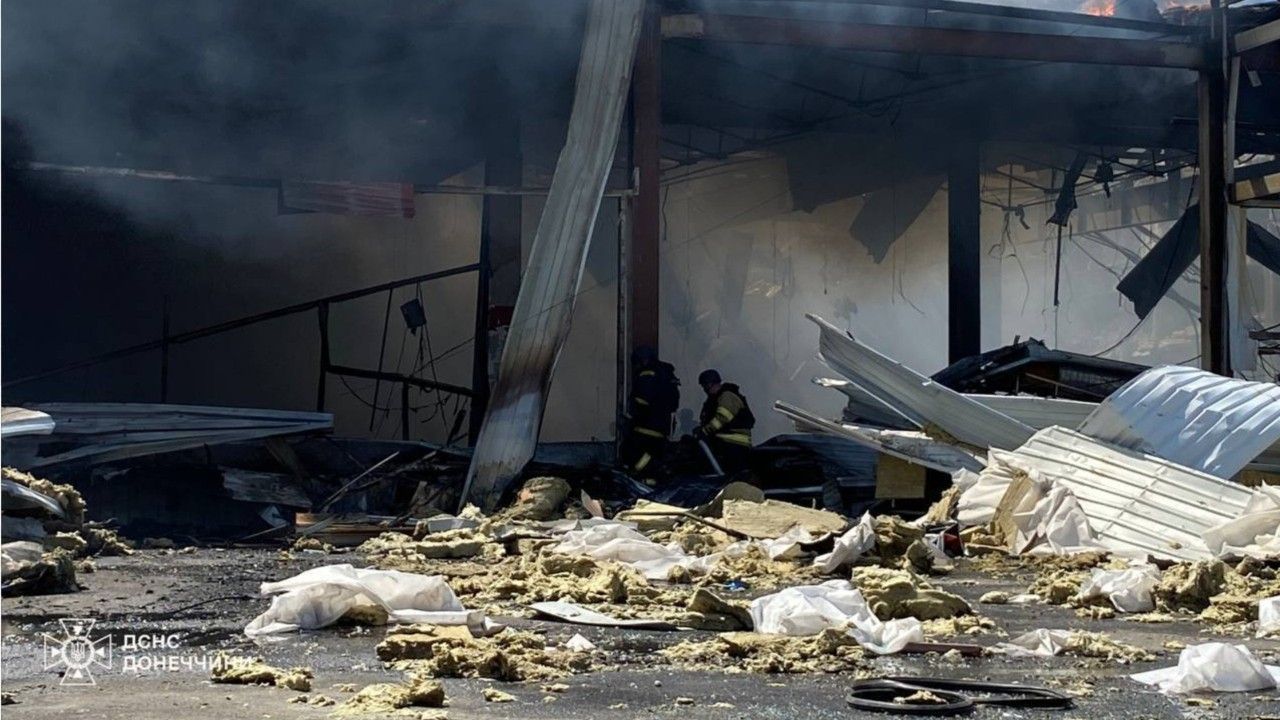 Supermarkt bombardiert: Russischer Angriff in Donezk - Tote und Verletzte
