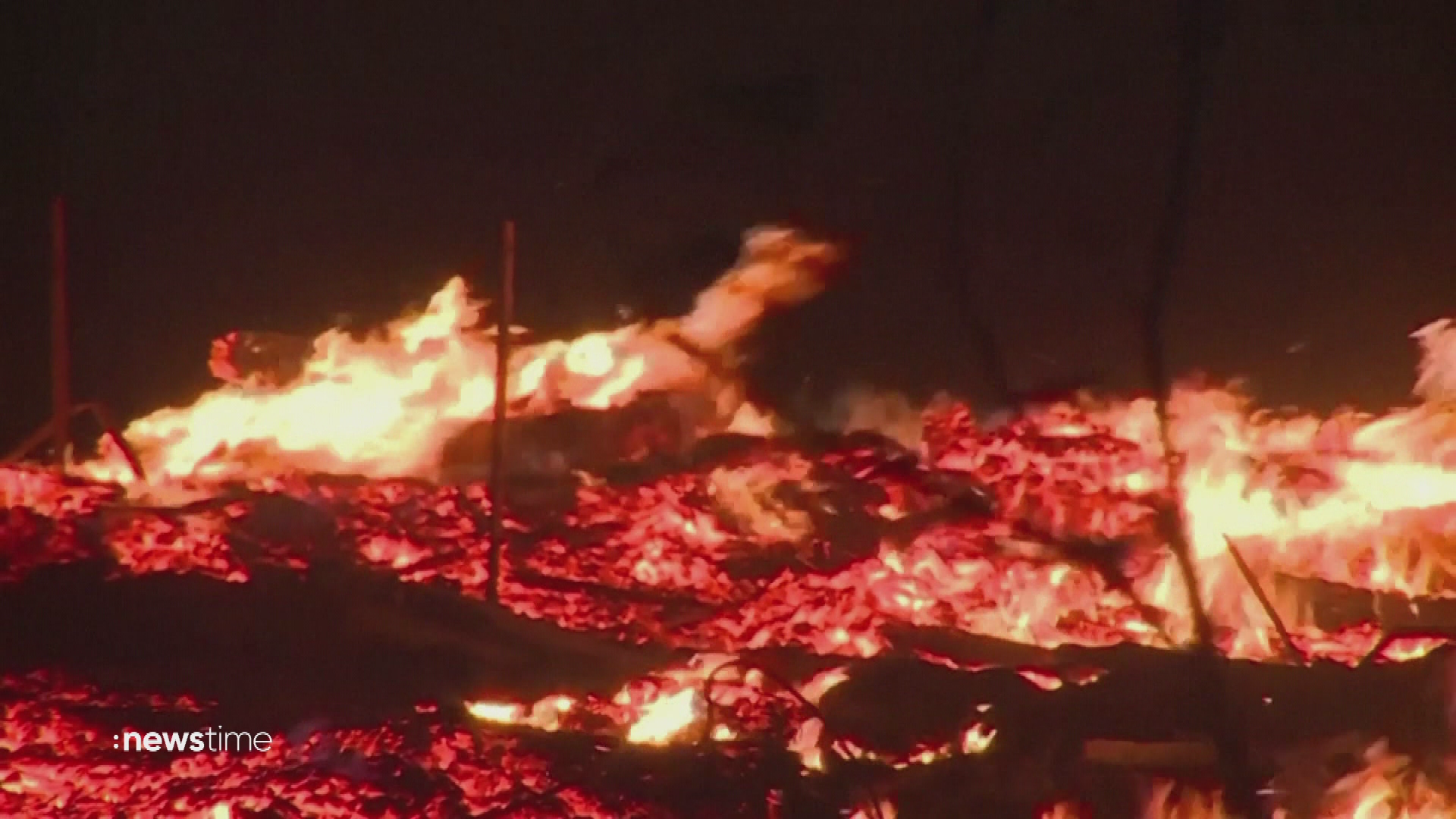 Griechenland: Feuerwehr kann Brände vorerst in Schach halten