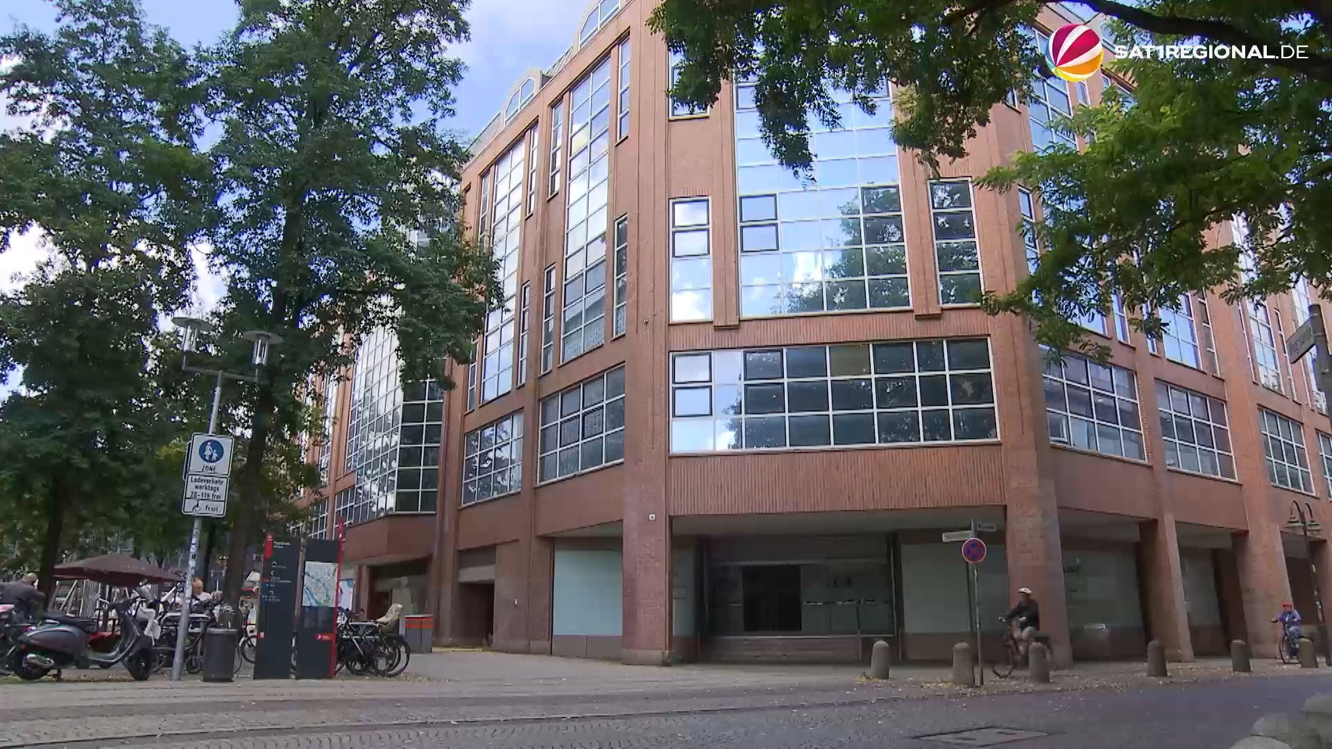 Pläne für altes C&A-Gebäude in Bremer Innenstadt vorgestellt