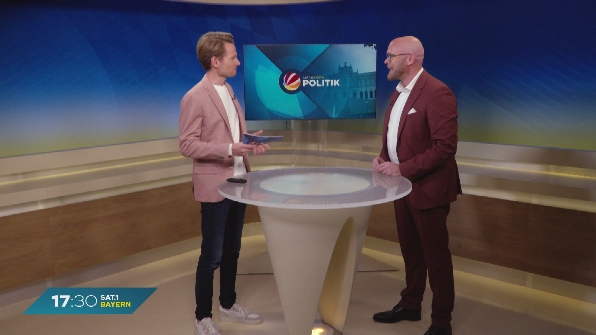 Video: Digitalisierung und KI: Wie gut ist Bayern aufgestellt?