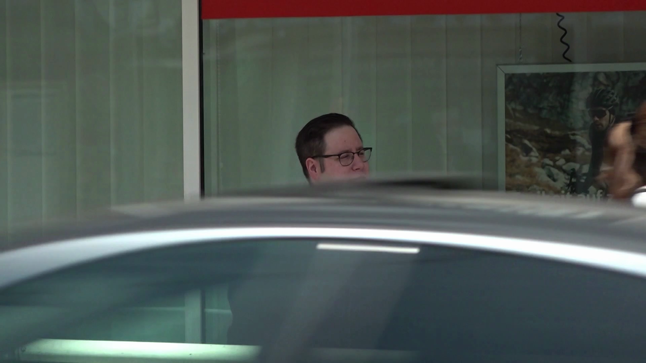 Video: Gewalt gegen Politiker: Demokratie unter Druck